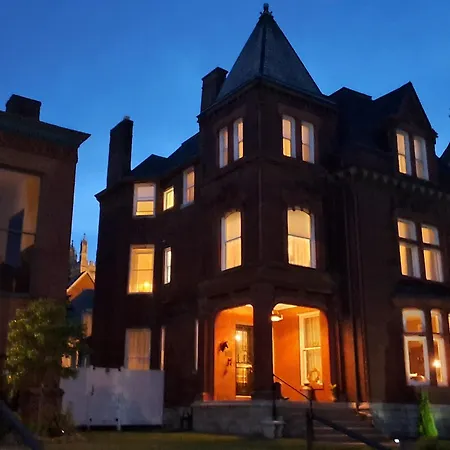 Bourbon Barrel Inn Bed & Breakfast-2